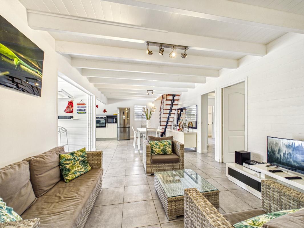 16.Location villa 8 personnes avec piscine et prxomité plage des Raisins Clairs